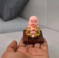 Solar Power Moving Head Buddha Statue Car Ornament, Automatic Drive, Wobble Light, Energy Induction, Solar Buddha Statue, Decorative, Vivid, Unique Shape for Car (1 Pc / Mix Color)