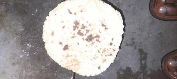 मकई की रोटी 4पीस 
