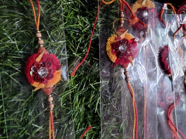 Moli Rakhi - Free