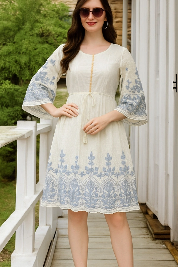EMILY Ivory Bloom Embroidered Flared Dress
 - ivory, L