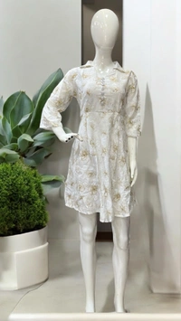 FC Outfit Soft Bloom  Midi  Dress
 - off white print, L