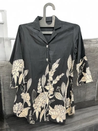 Raspberry Stylish Black Floral Printed Short Kurti - Black, XXL