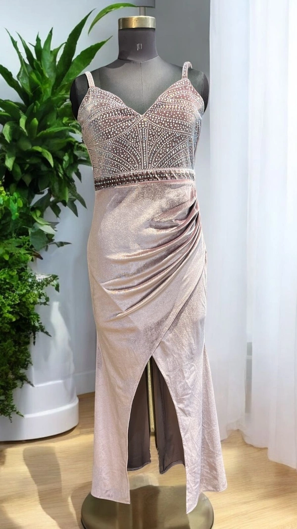 AQR Luxe Champagne Velvet Slit Gown - L., Martini