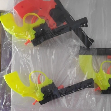 Gun