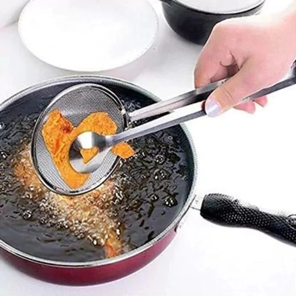 2 IN 1 STAINLESS STEEL FILTER SPOON WITH CLIP FOR OIL-FRYING AND MULTI-FUNCTIONAL