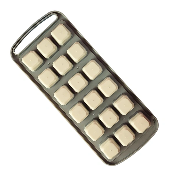 High Quality Ice Tray With Square Designed Silicone Divisions For Easy Ice Cube Removal