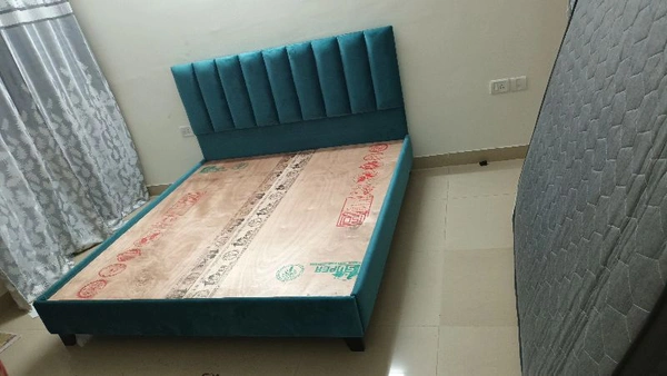 BED without  storage  with upholstery  6×6
