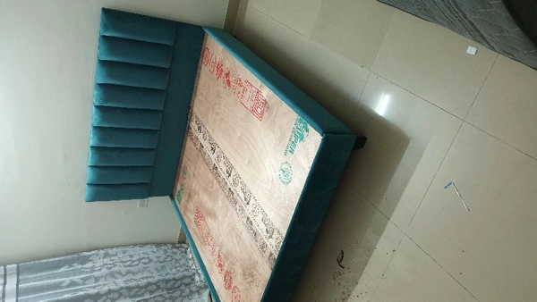 BED without  storage  with upholstery  6×6