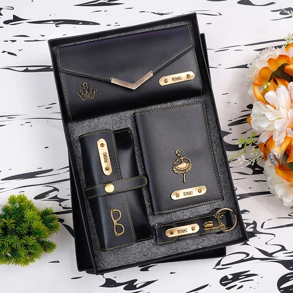 4 In 1 Travelling Gift Set For Her  - Black