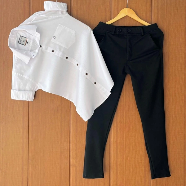 Calvin Klein Cotton Shirt + Lycra Pant Combo - Gray, L40/32