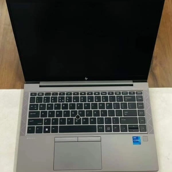 Hp ZBook FireFly G8 🔥 - 14"