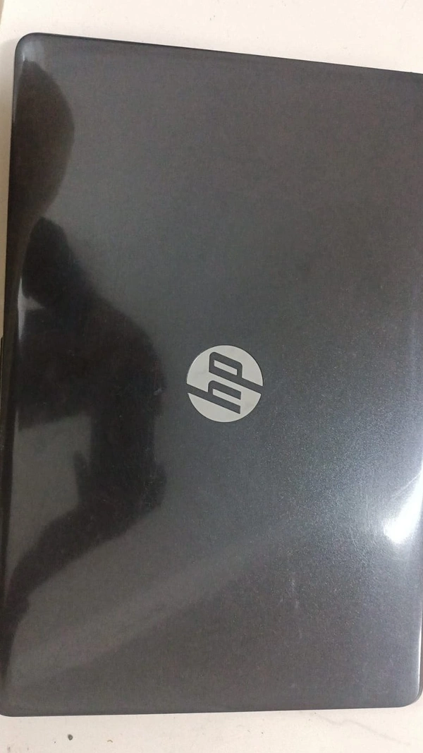 Hp laptop i5  - 15.6"