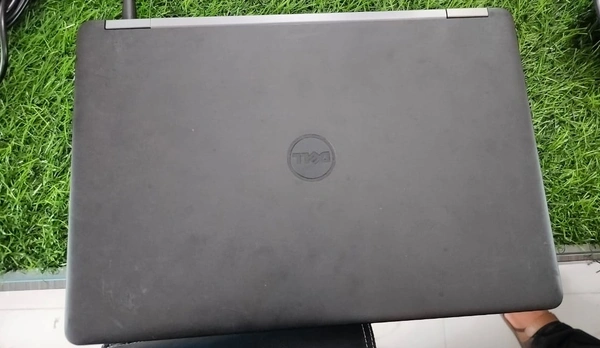 Dell Latitude E5470 Intel Core i5 6th Gen.6200u - 14.1"