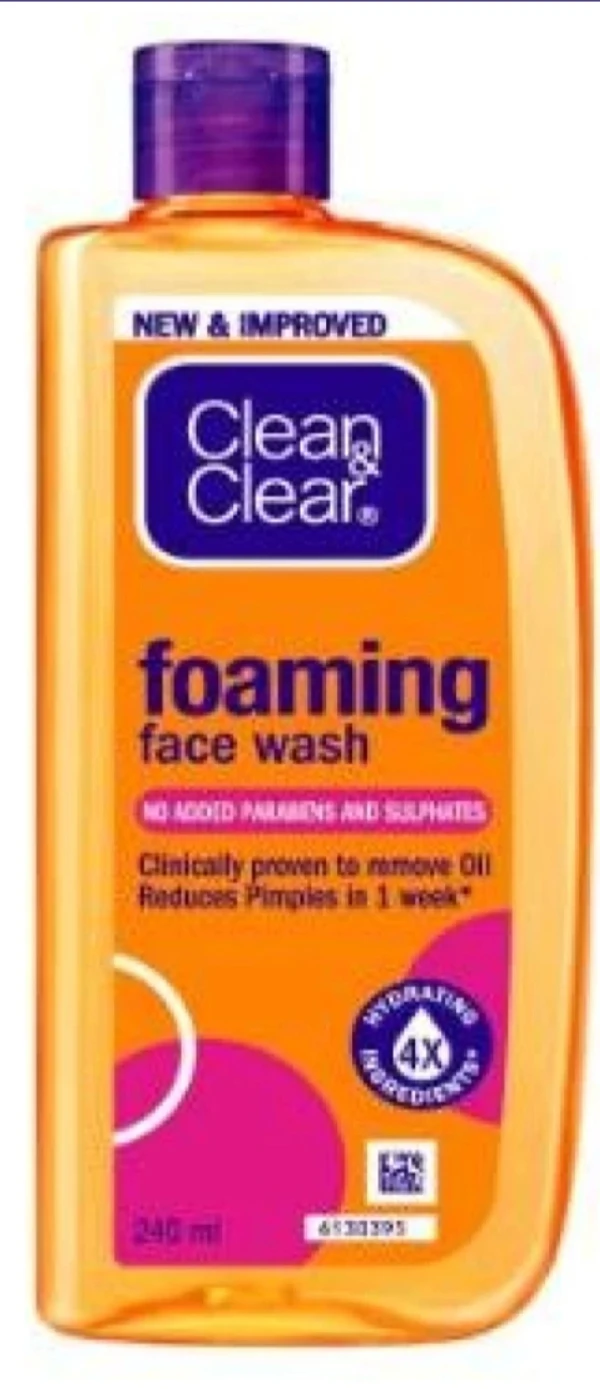 Clean & Clear Foaming Facewash 240ml