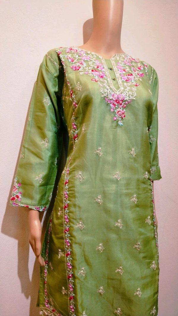 Pakistani suit RM1 