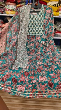 K7094 - 46, green