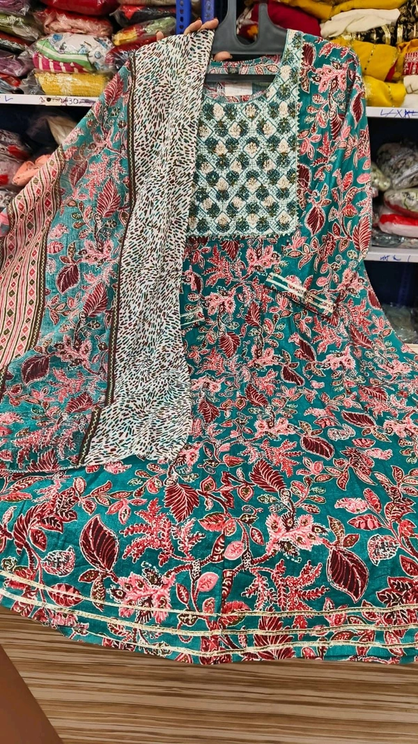 K7094 - 46, green