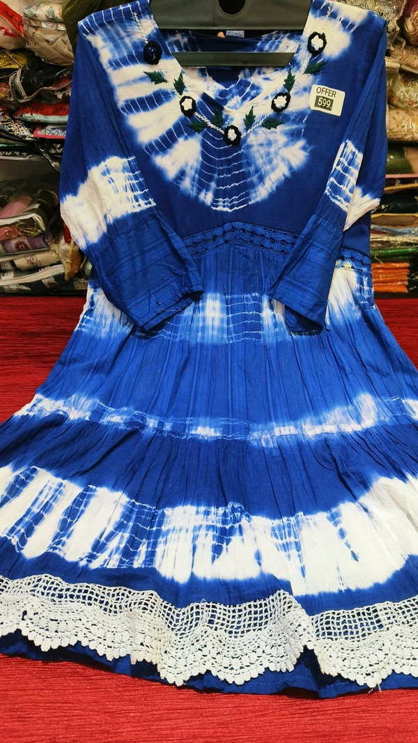 nfs11167019 - Blue, L