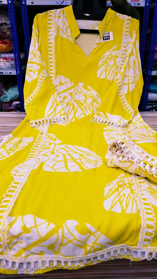 1110432038 - Yellow, M