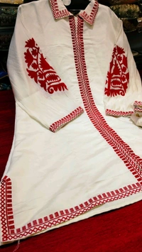 111336148 - White, 4xl
