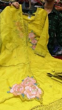 nfs4912 - mustard, L
