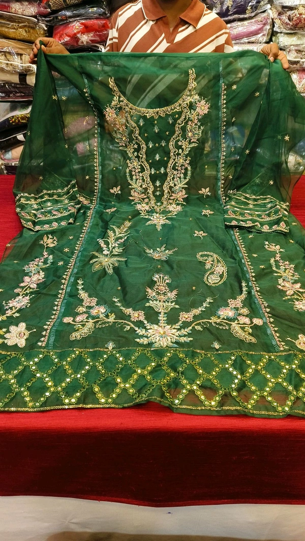 Pakistani Suits 