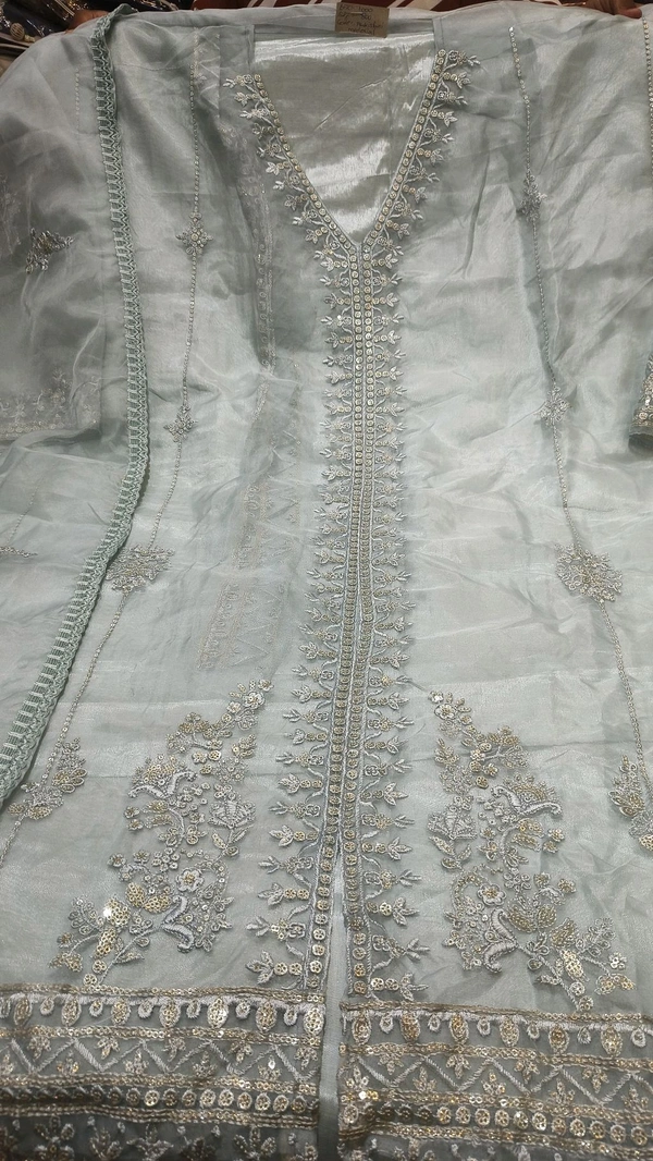 Pakistani Unstitched Suit