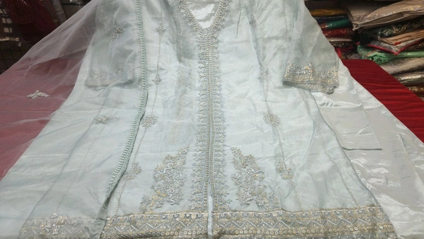 Pakistani Unstitched Suit