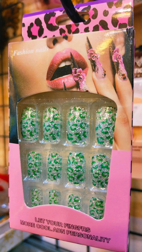 Fashion Nails