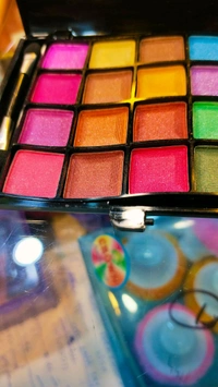  miss gold eyeshadow palette 