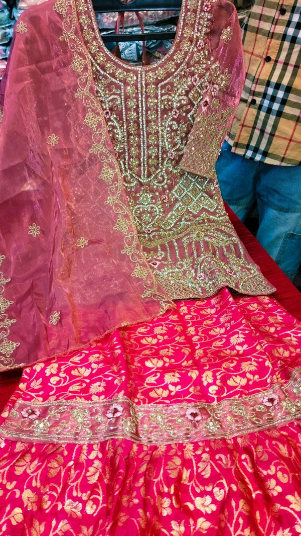 Farshi Sharara  - 24