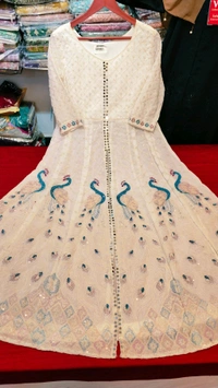 nfs4984 white - Xl