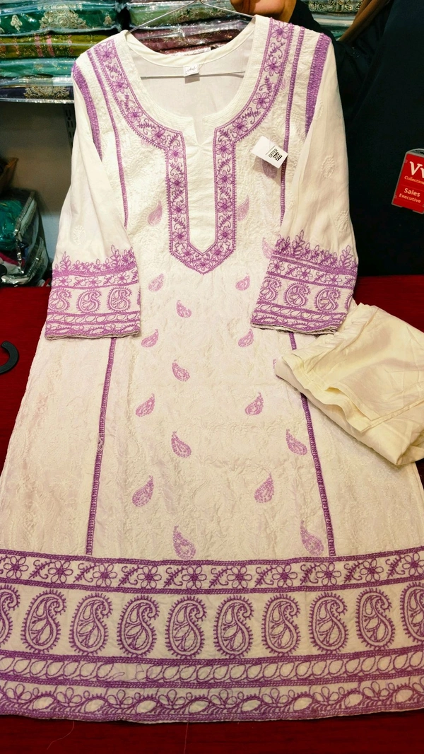 nfs2724 white - M