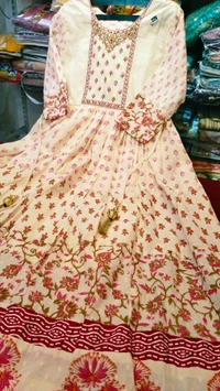 nfs4983cream  - L