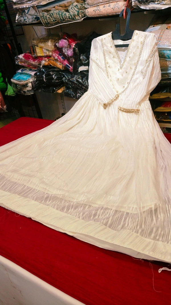 nfs 4570  - L