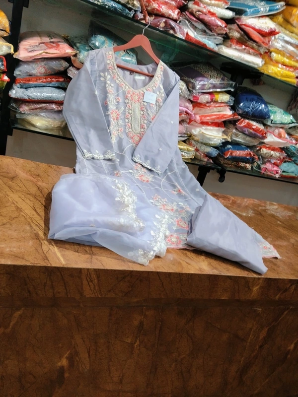 nfs alizeh Dno. 166
 - Xxl