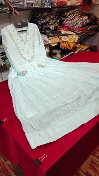 nfs 4570
 - M, sky blue