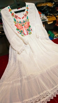 no code  sn
 - Xl, White