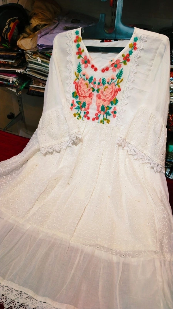 no code  sn
 - Xl, White