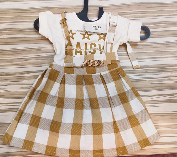  fashionqueens12300
 - 20