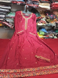 Bhavana cordset
 - Xl