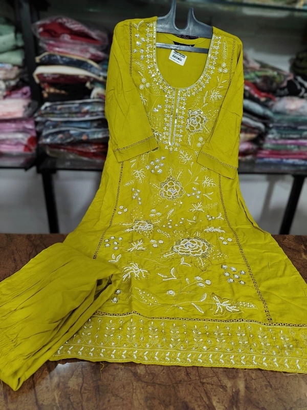 nfs 380 yellow 
 - M