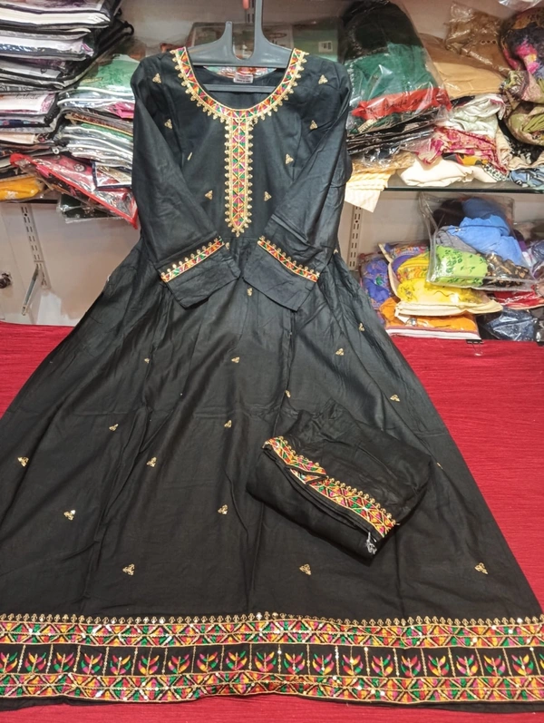 Bhavana cordset
 - Xl