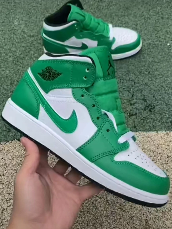 Nike Jordan Shoes  - Green, 8
