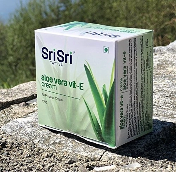 SRI SRI AYURVEDA Aloe Vera Vit E Cream - Sri Sri - 100Gm