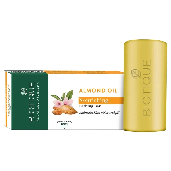BIOTIQUE Almond oil nourishing bathing bar - Biotique - 150gm