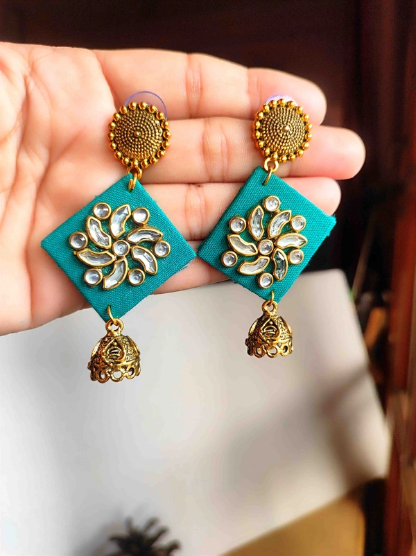 Bhavya Earring - Red