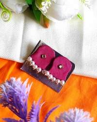 Siya Sutde  - Cardinal Pink, Small stude
