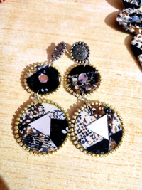 Shanya Earrings - Medium size, Black