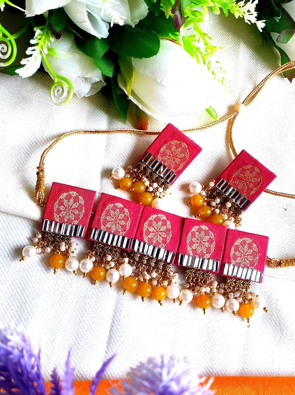 Fabric Choker  - Medium size, Wild Watermelon